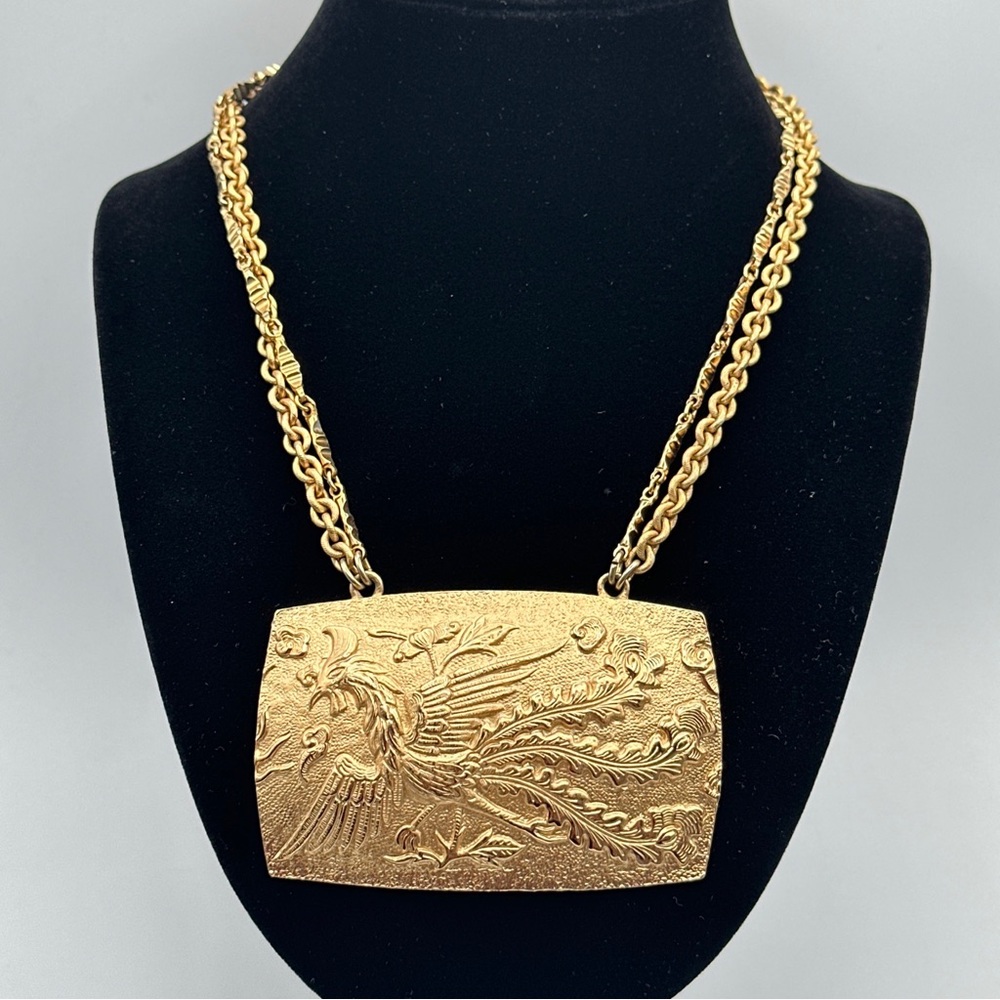 NAPIER‎ Vintage Huge Statement Raised Fighting Rooster  Medallion Necklace #258
